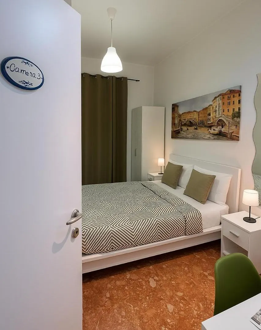 Colosseo Rooms Rome 0*,